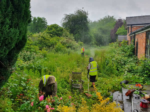 garden clearance in Openshaw